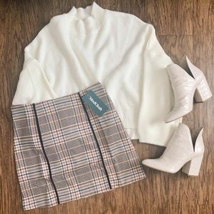 ModCloth bottom line mini skirt